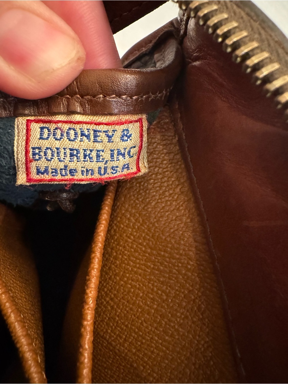 Vintage Dooney & Bourke AWL Navy Satchel Bag Made in USA Duck Fob Strap A6 - Picture 5 of 13
